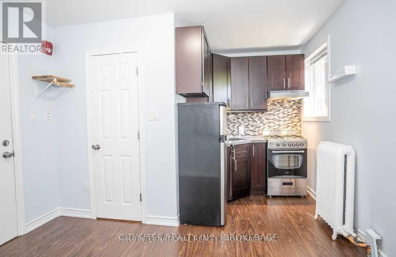 205 - 70 MELBOURNE AVENUE — photo 4