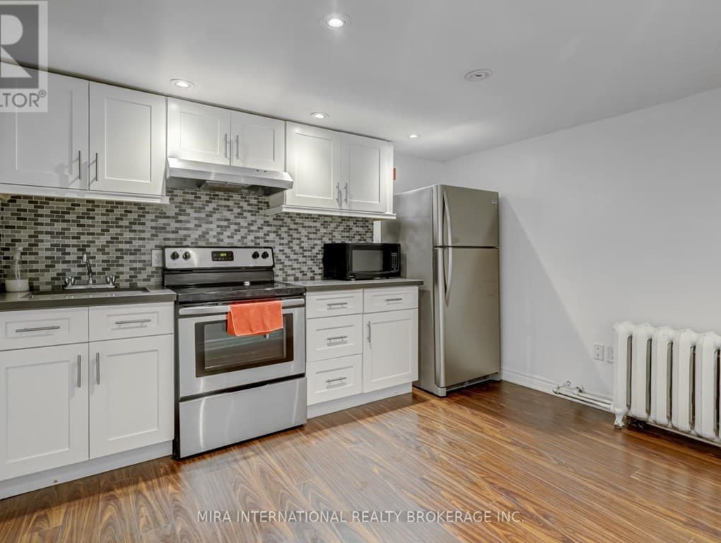 B3 - 11 LAXTON AVENUE img-gallery1