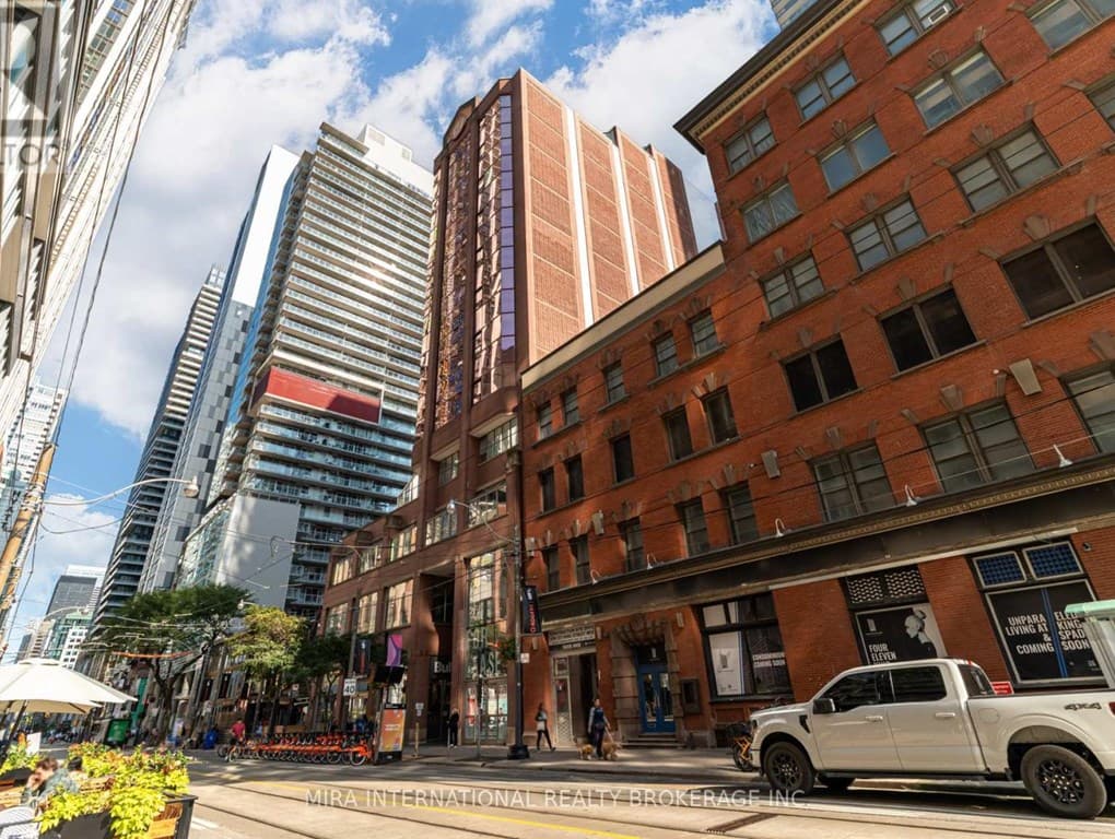 810 - 393 KING STREET W img-gallery9