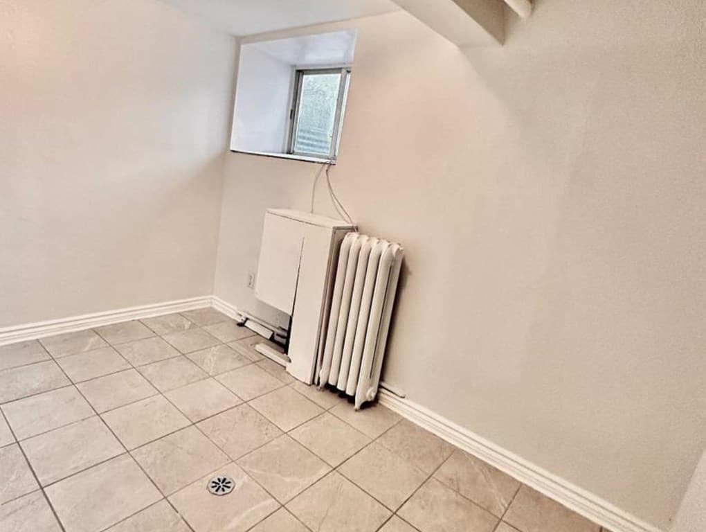 B2 - 60 BROCK AVENUE img-gallery3