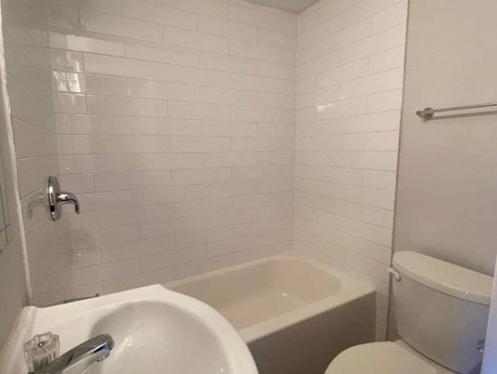 204 - 70 MELBOURNE AVENUE img-gallery3