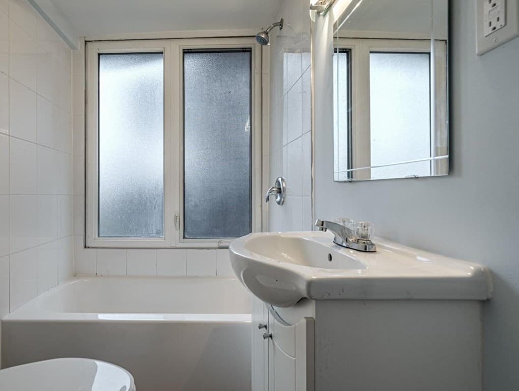 203 - 70 MELBOURNE AVENUE img-gallery7