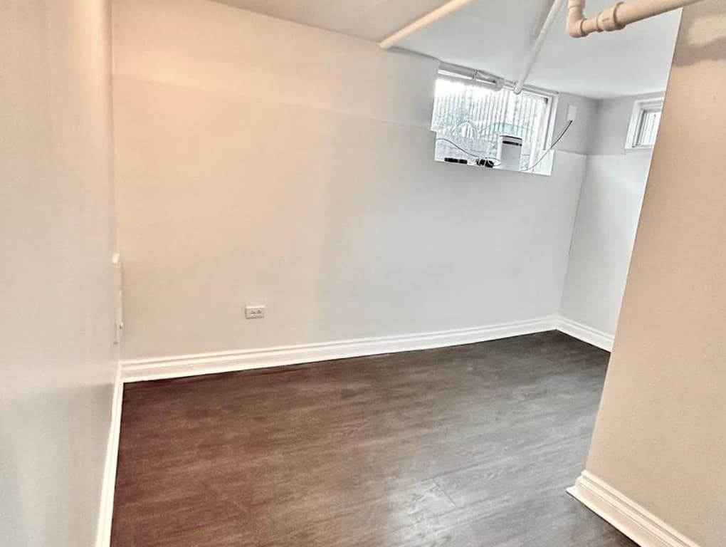 B2 - 60 BROCK AVENUE img-gallery6