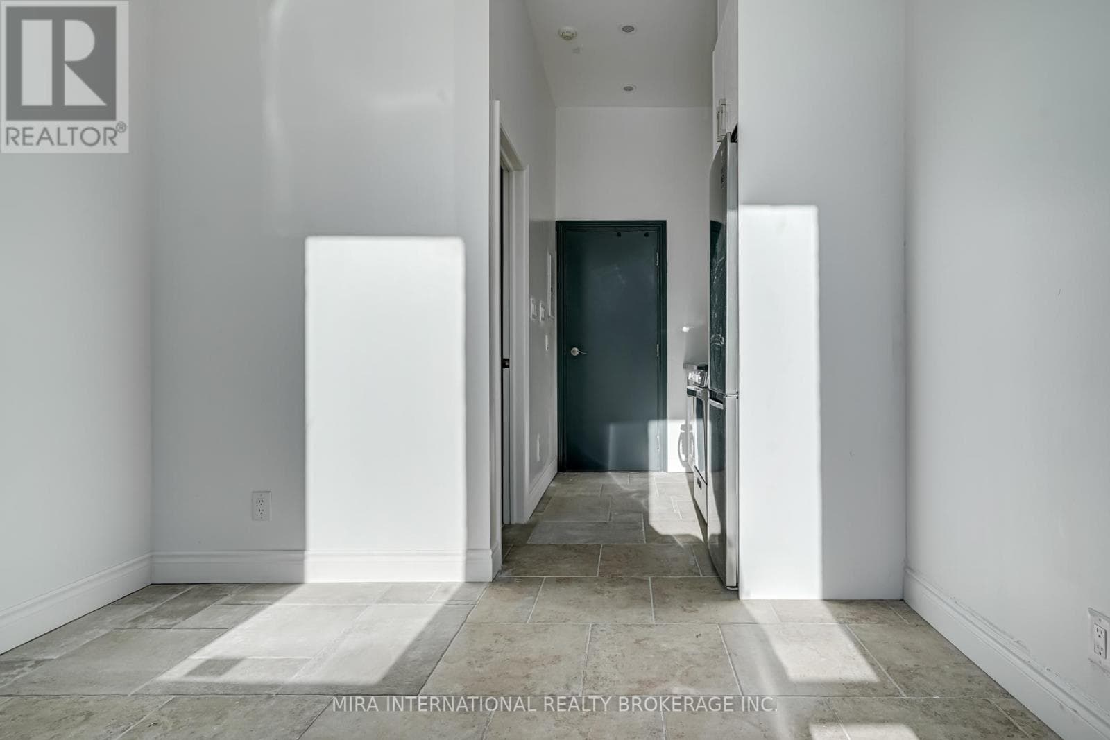 102 - 180 SHERBOURNE STREET — photo 4